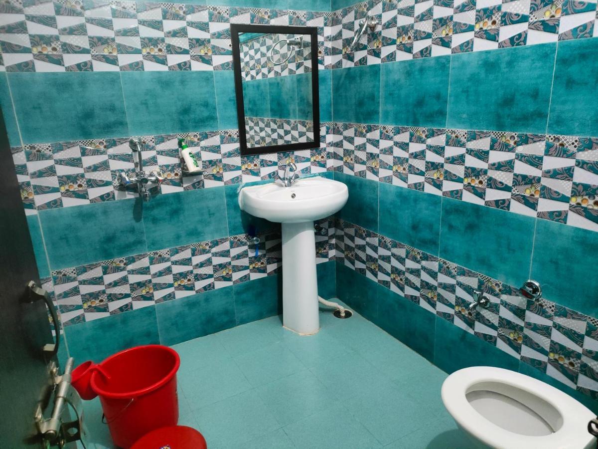 Hotel Rishabh And Banquet Hall Pithoragarh Экстерьер фото