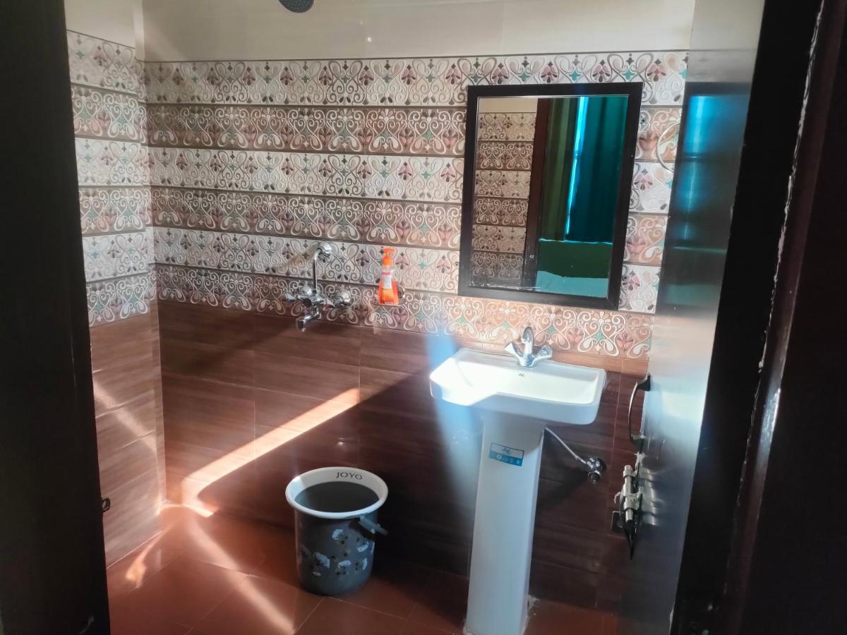 Hotel Rishabh And Banquet Hall Pithoragarh Экстерьер фото
